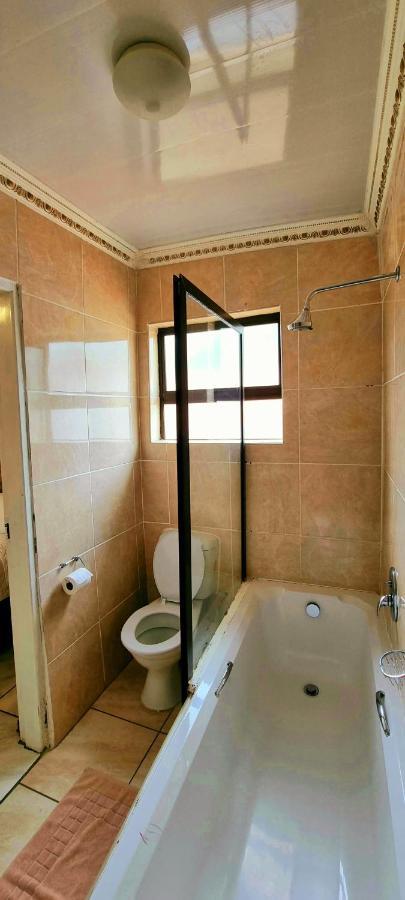 Asda Guesthouse Mogwase エクステリア 写真